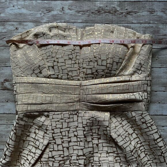 Max and Cleo Champagne and Gold Strapless Party Dress Size 2 - Picture 4 of 10